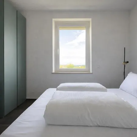 Diem Di Lazise Apartamento *